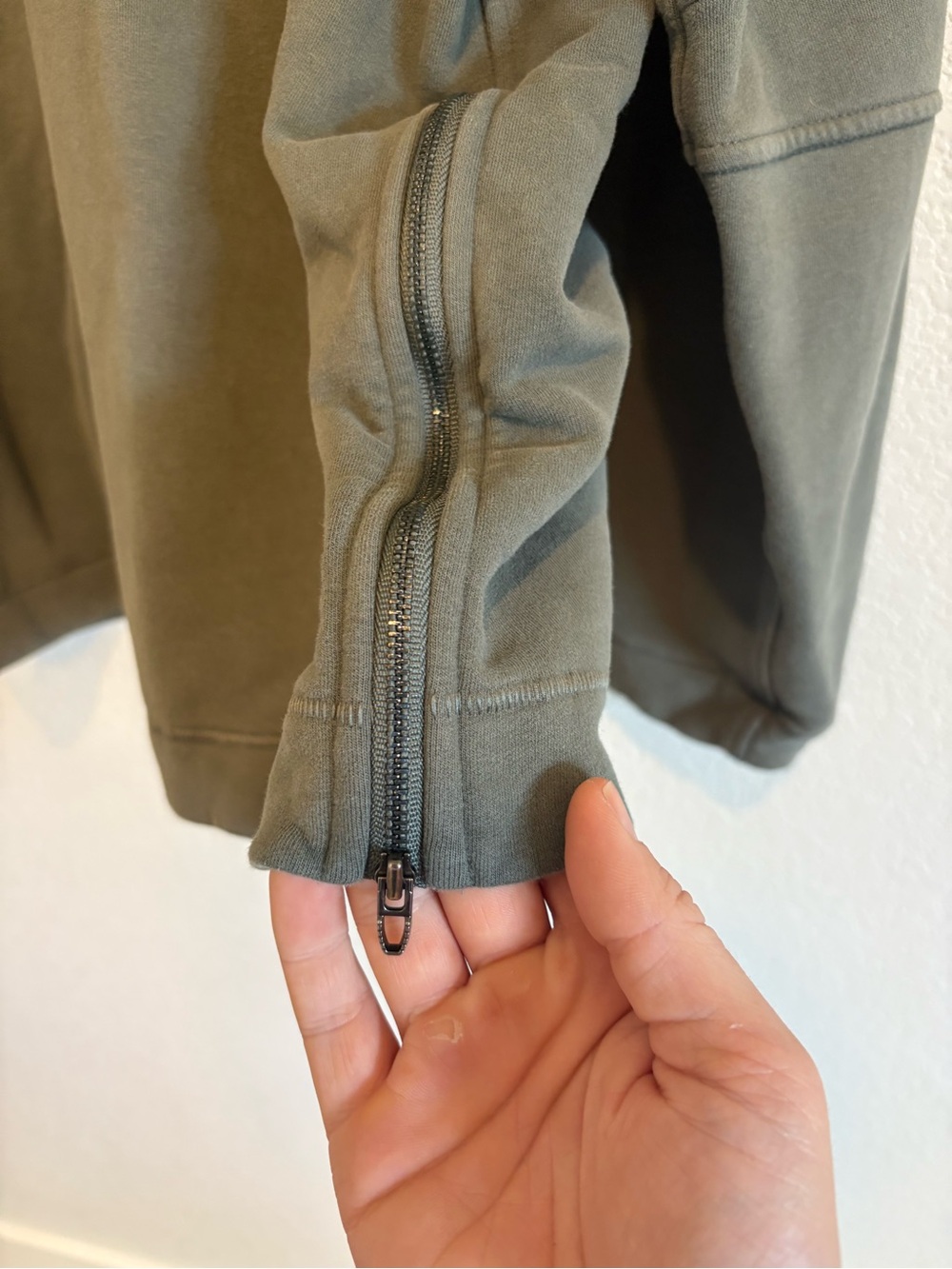 Lululemon Olive Green Zip Sleeve Pullover Sweatshirt Crewneck Oversized - Picture 5 of 12
